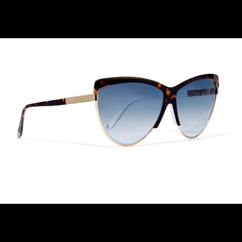 Victoria Beckham Cat Eye Tortoiseshell Sunglasses - Picture 8 of 8